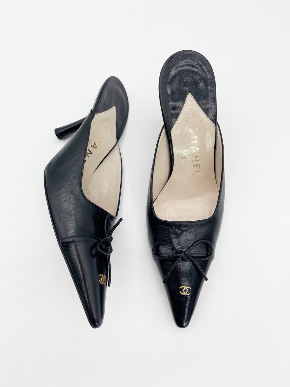 Chanel Vintage Classic Black Leather CC Logo Bow Pointed Toe Mule Heels EU 37